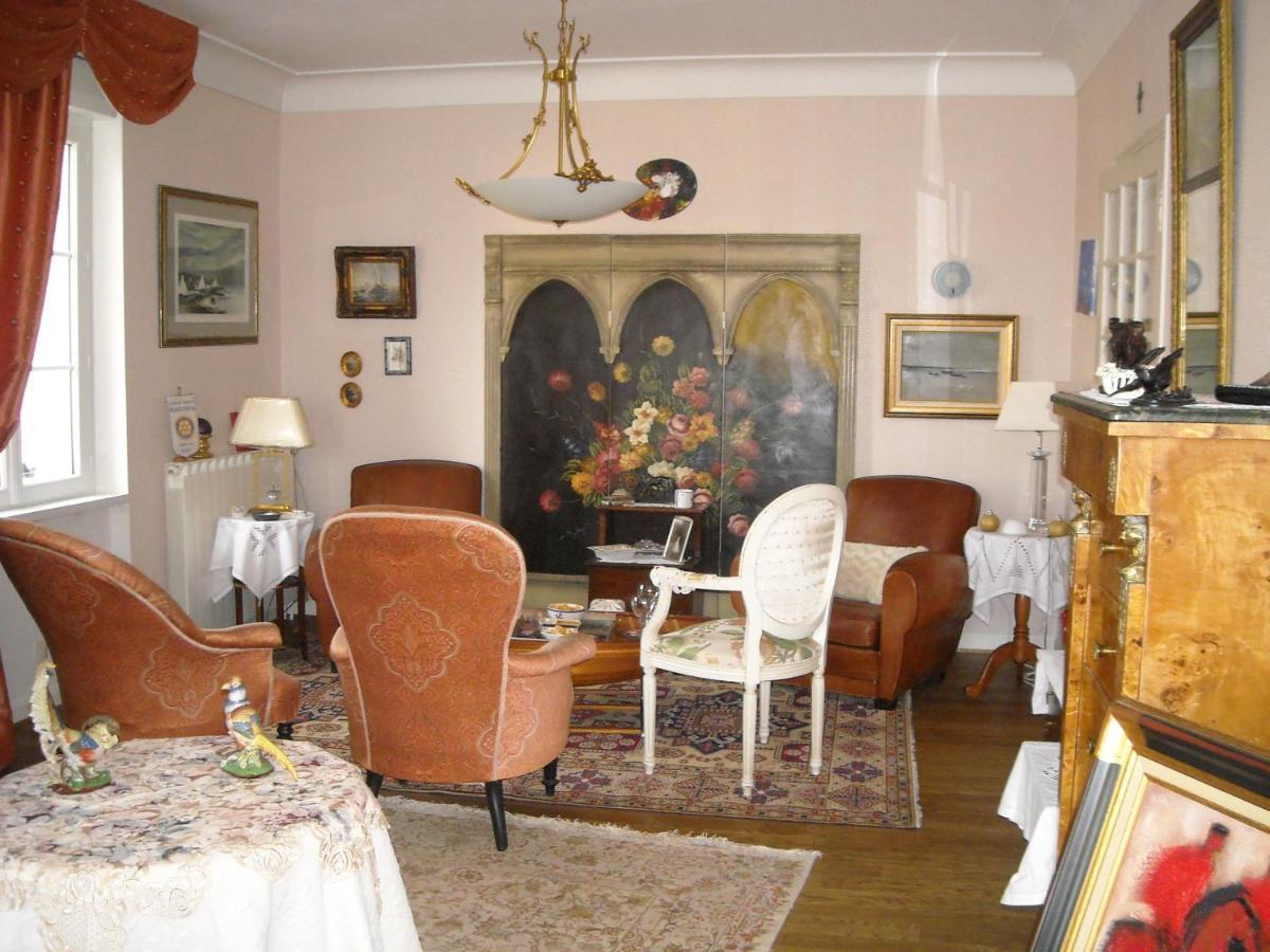 Maison De Retraite Vertaizon Eksteriør bilde